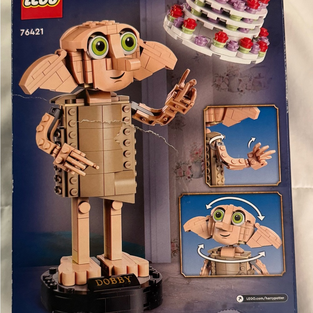 LEGO Harry Potter Dobby the House Elf Set - Picture 2 of 3